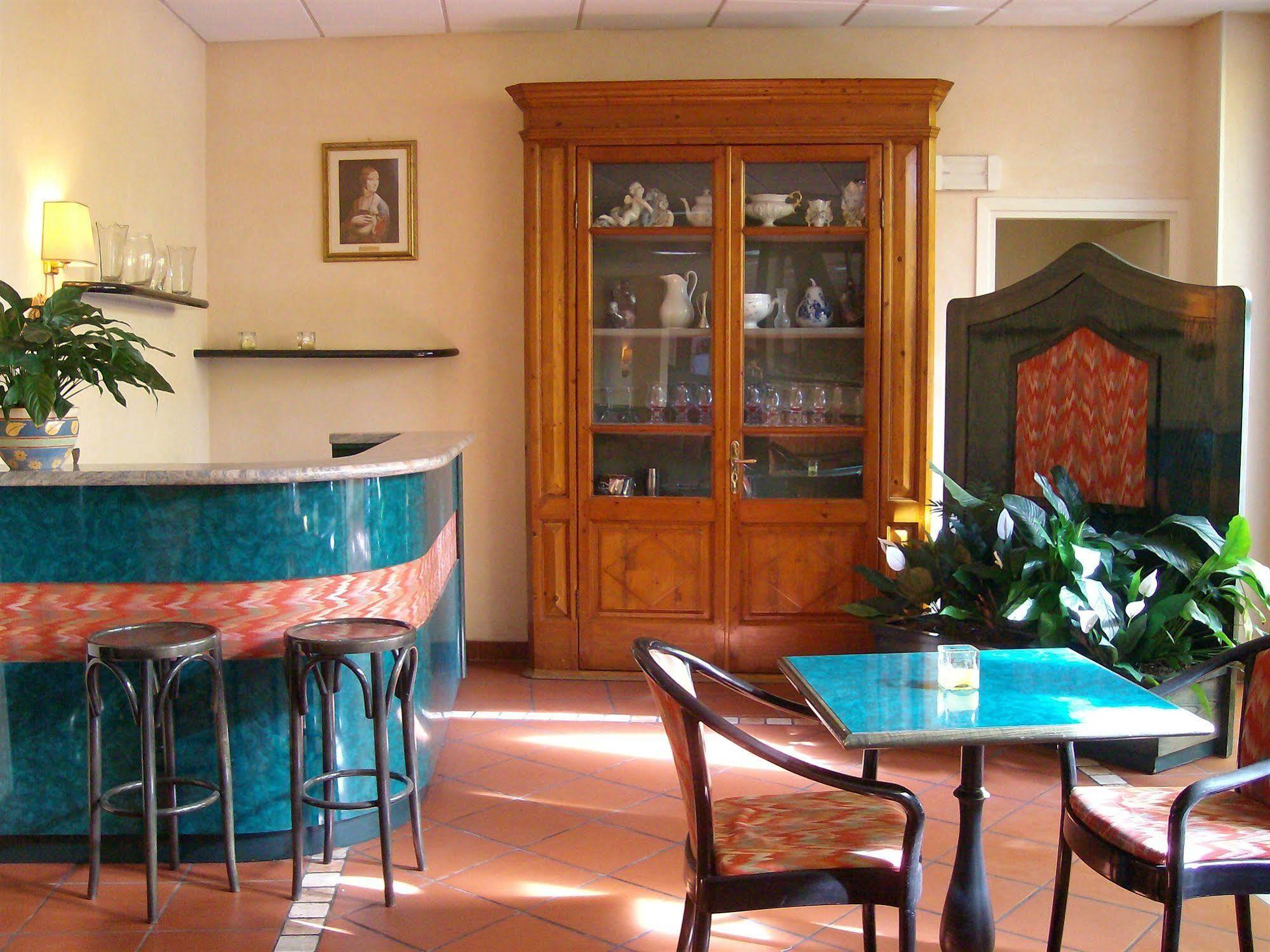 Hotel Miramare Imperia Zewnętrze zdjęcie